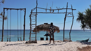 Pantai Batuinan, Semau, Kabupaten Kupang 2 Pantai Batuinan Semau Kabupaten Kupang Nusa Tenggara Timur