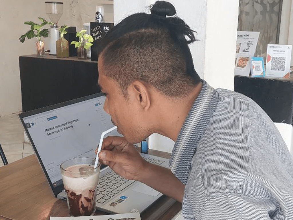 Anak Papa Ganteng