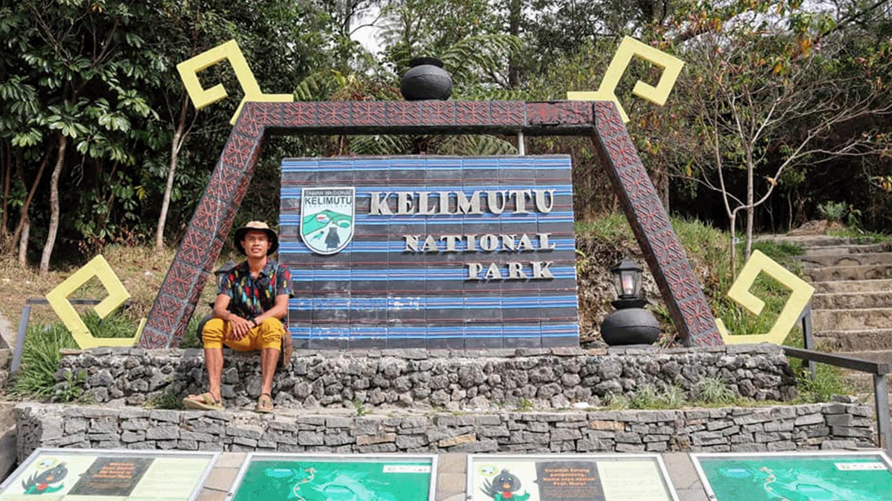 Gunung Kelimutu, Surga Tersembunyi di Pulau Flores dengan Danau Tiga Warna 3 Kalimutu National Park in Ende